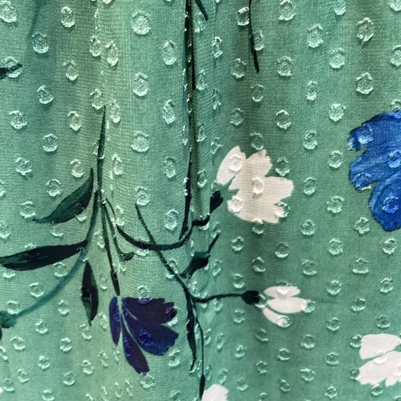 Daniel Rainn Floral Green Women's Top Small - Picture 6 of 9